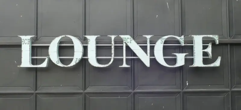Product image 1 of the product “Capital Letters - LOUNGE on metal frame Height about 50cm. white color letter. ”